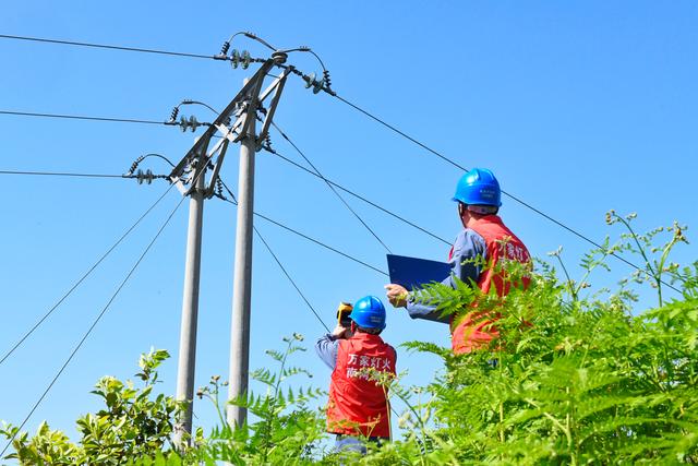 貴州錦屏供電局線路“量體溫” 供電有保障