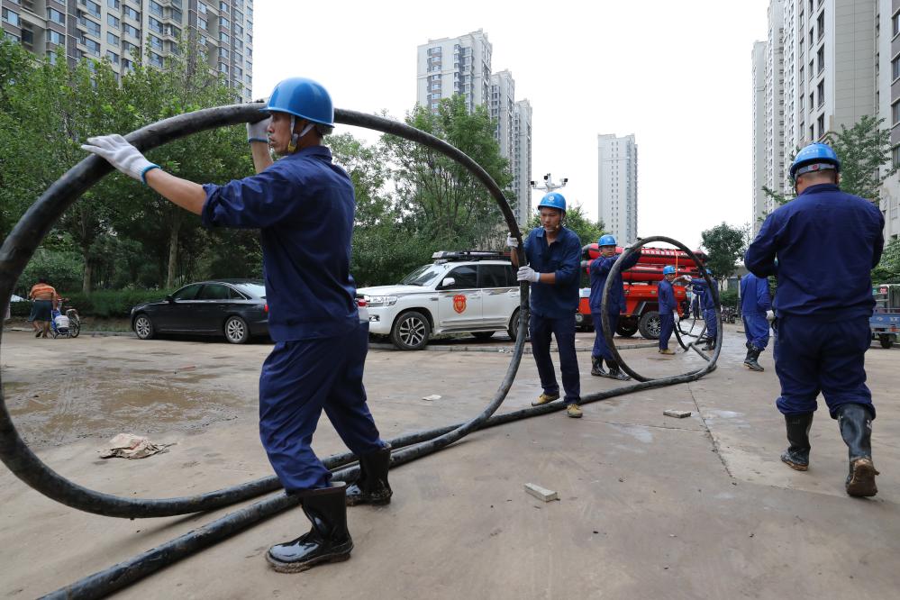 電來了，光就來了——河北涿州加快電力設(shè)施搶修見聞