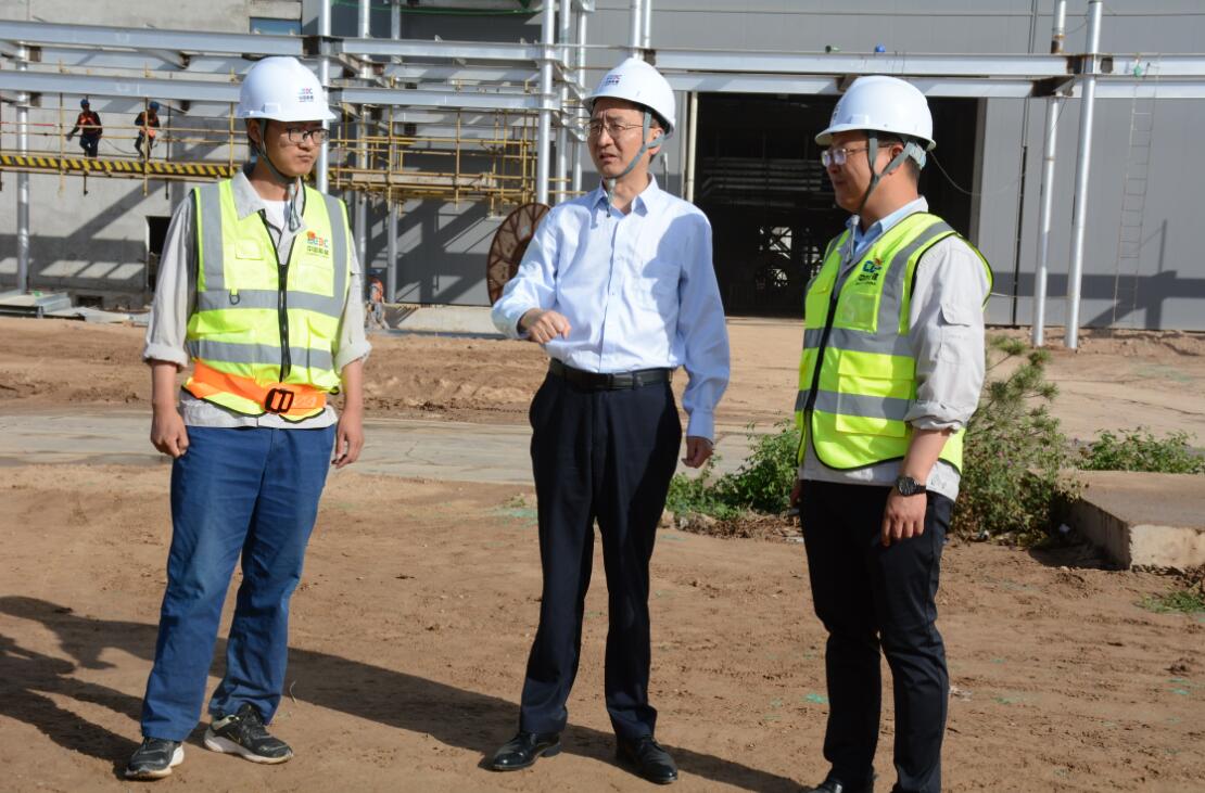 中國能建建筑集團(tuán)黨委委員、副總經(jīng)理汪公河到正寧百萬項(xiàng)目調(diào)研指導(dǎo)