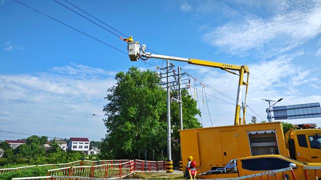 國網石門縣供電公司客戶“零感知”檢修助力迎峰度夏