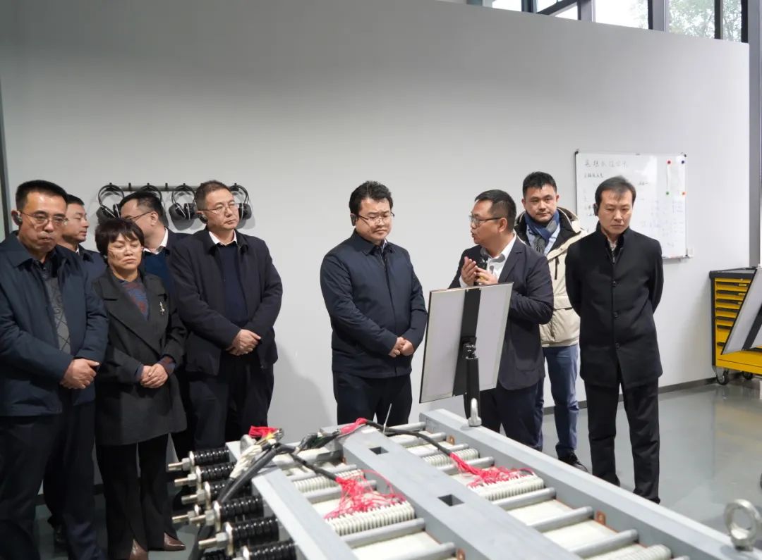 慶陽市委常委、西峰區(qū)委書記孔衛(wèi)濤一行考察寰泰儲能